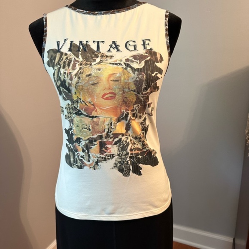 Vintage Morgan De Toi top.  Great condition, rare find and flattering top.